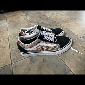 Flower, plaid van shoes